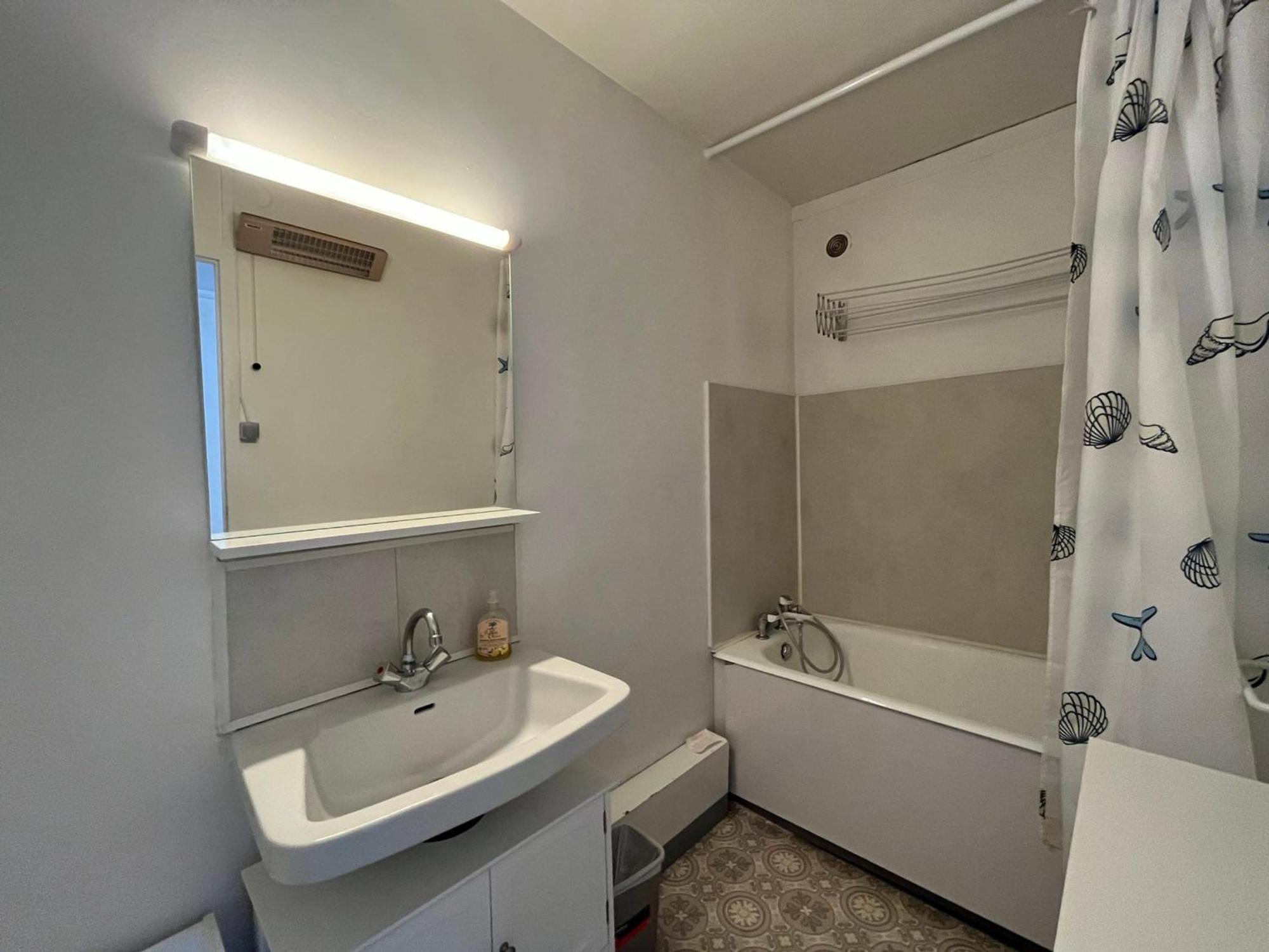 Appartement T2 Face Aux Pistes Avec Terrasse, 9 Couchages, Proche Commerces Et Piscine - Fr-1-165A-103 Enchastrayes Exterior photo